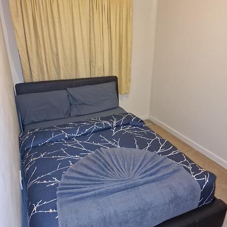 ダートフォードKo 3 Bed Houseアパートメント エクステリア 写真