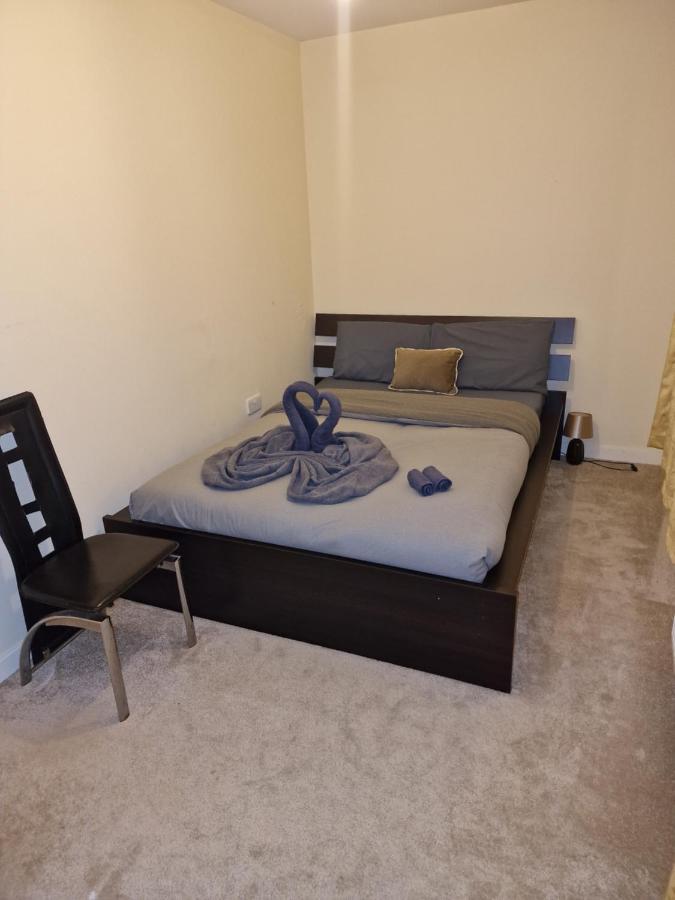 ダートフォードKo 3 Bed Houseアパートメント エクステリア 写真