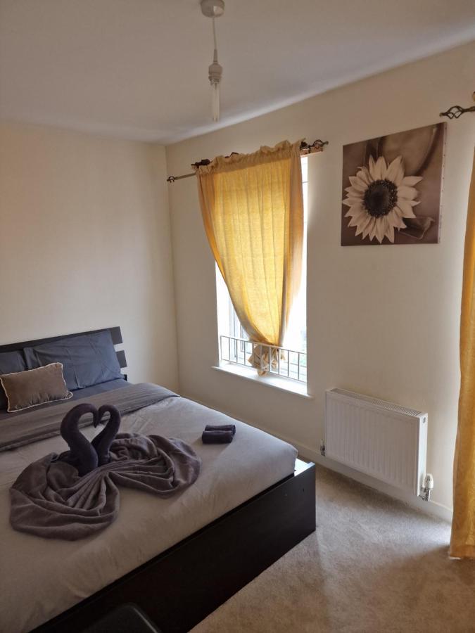 ダートフォードKo 3 Bed Houseアパートメント エクステリア 写真