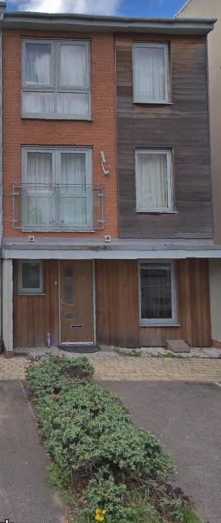 ダートフォードKo 3 Bed Houseアパートメント エクステリア 写真